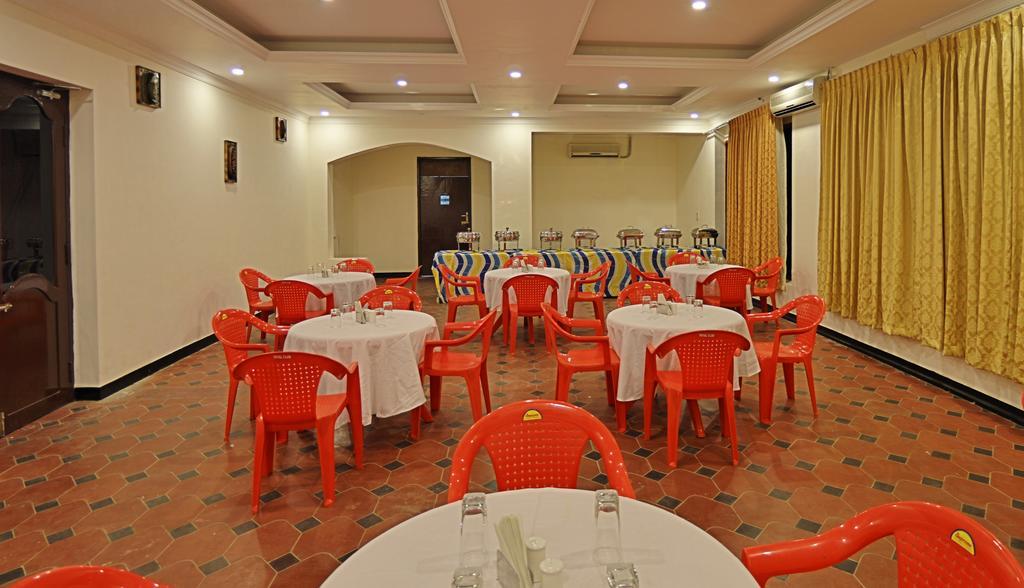 Hôtel Royal Club à Chennai Extérieur photo